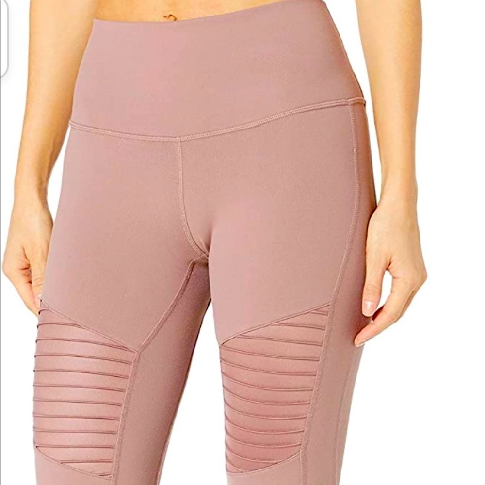 Alo Moto Leggings Size small ,Woodrose Never Worn